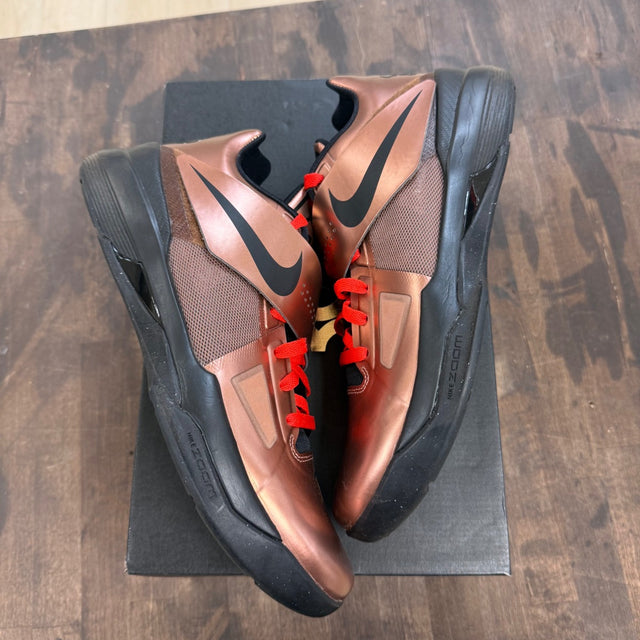 Nike KD 4 Christmas (2024) - Image 1