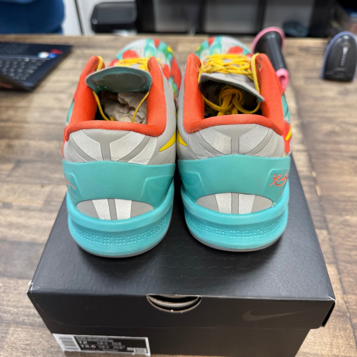 Nike Kobe 8 Protro Venice Beach (2024) - Image 4