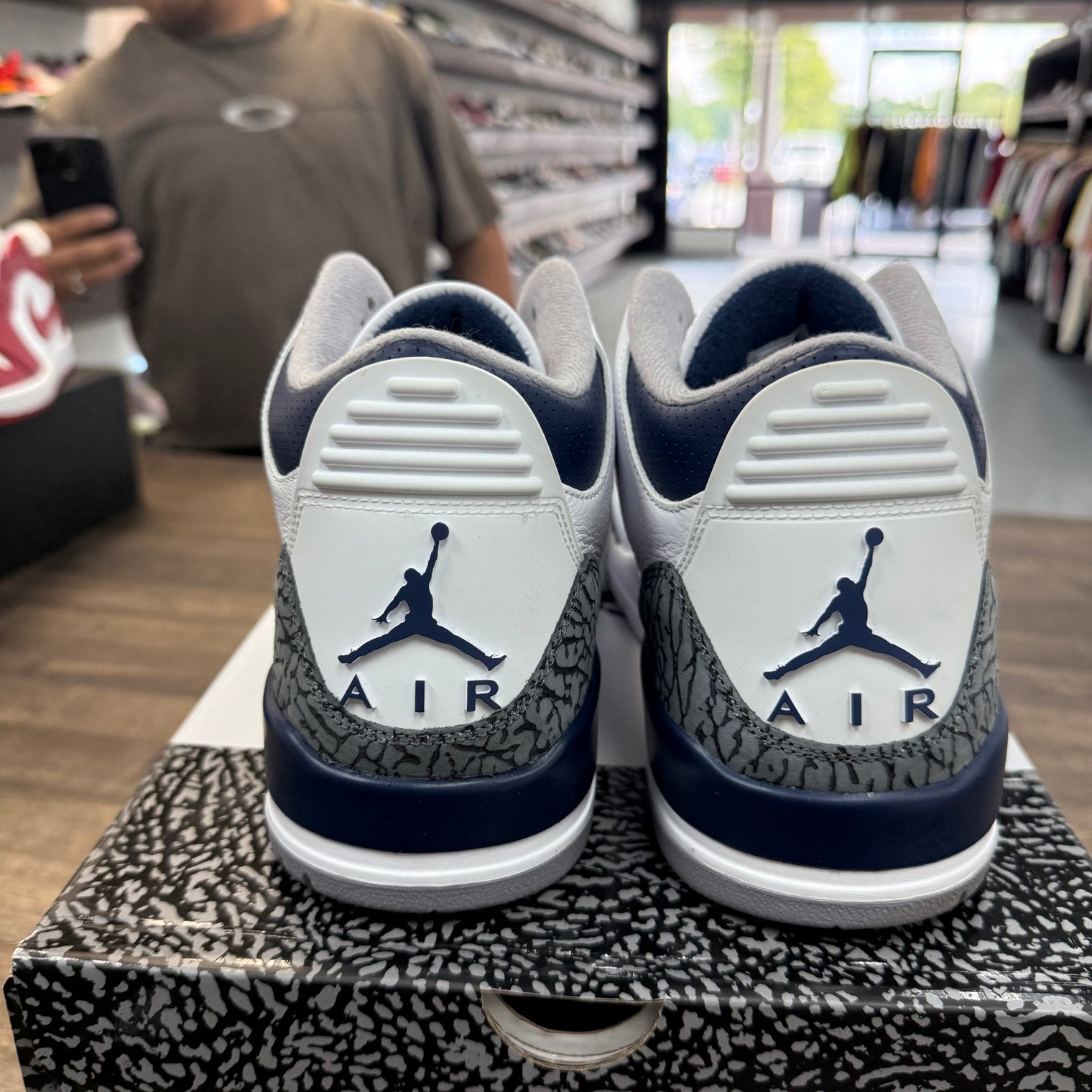 Midnight Navy Jordan 3 Retro (Lightly Worn)