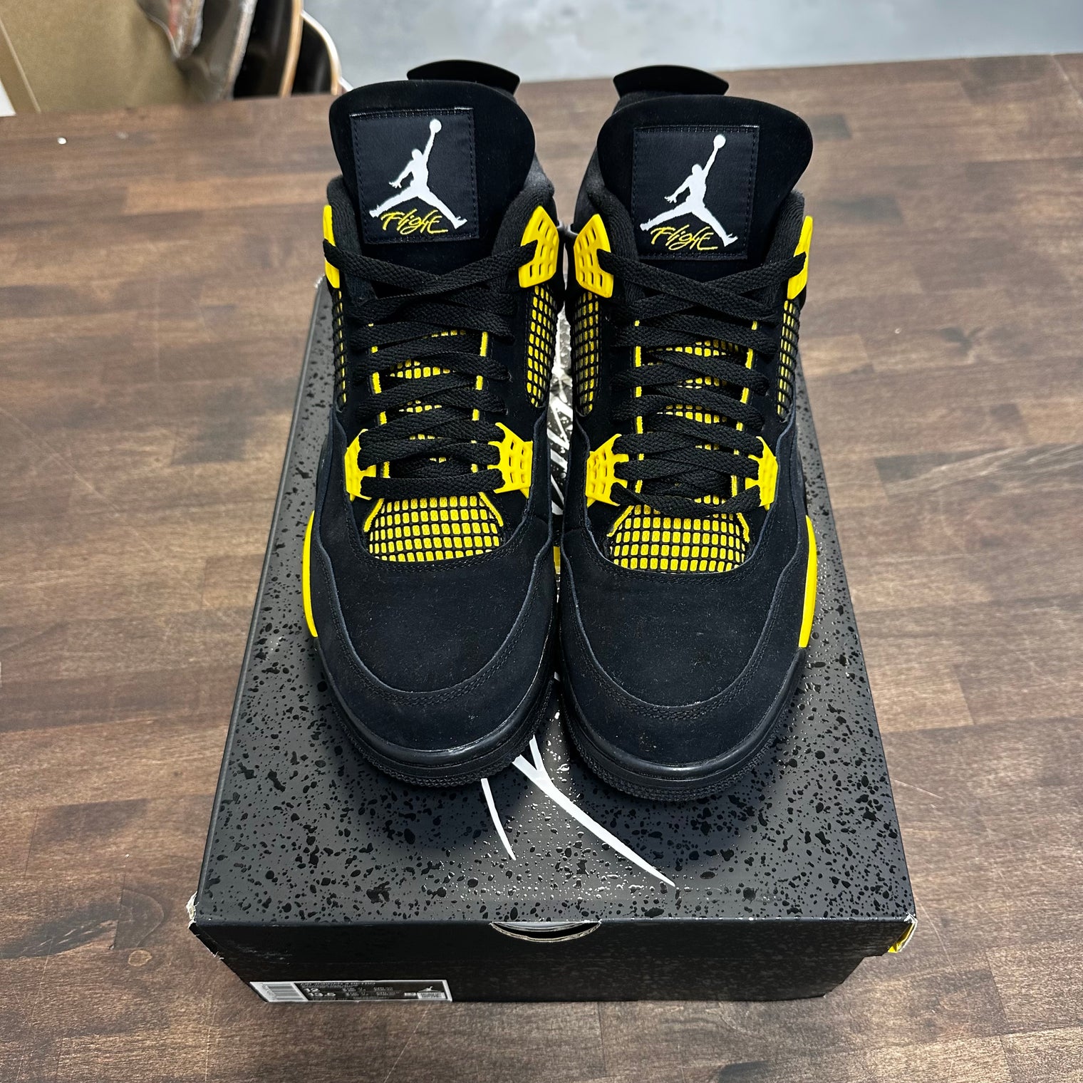 Yellow Thunder Jordan 4 (USED)