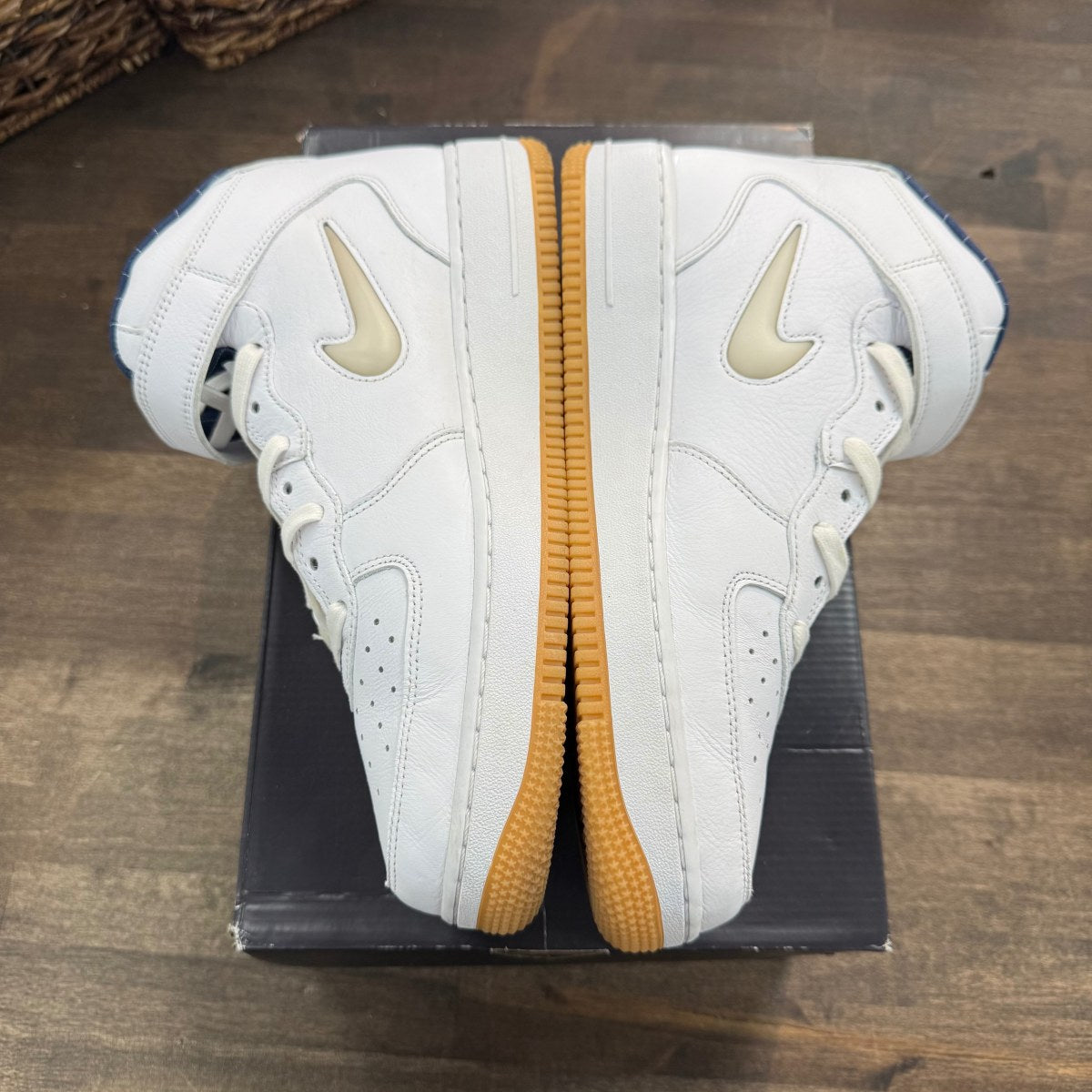 Nike Air Force 1 Mid QS Jewel NYC White Midnight Navy - Image 2