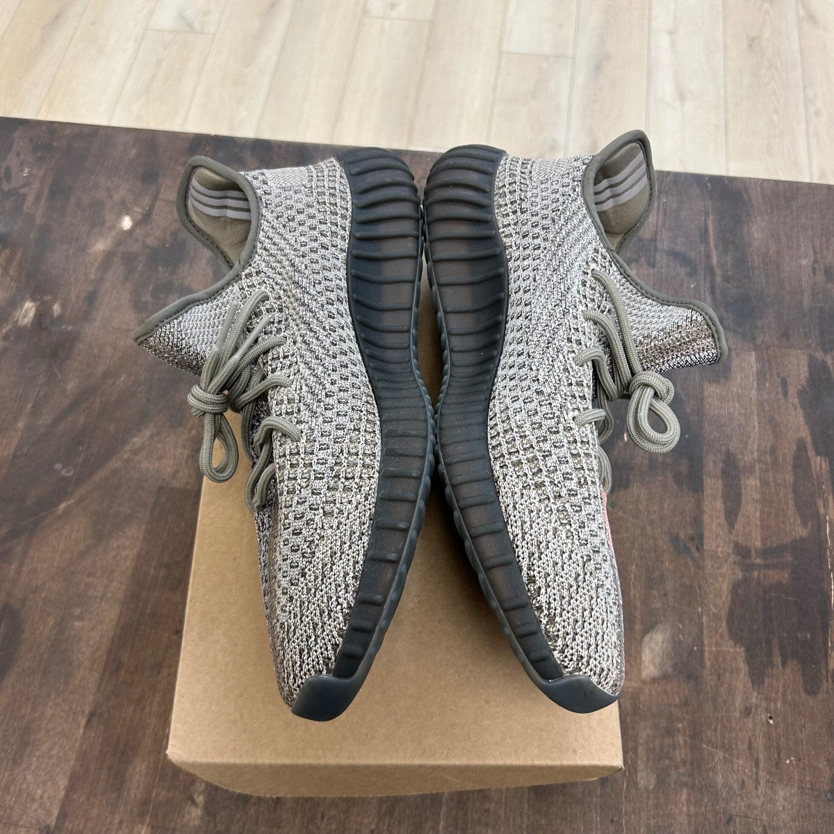 adidas Yeezy Boost 350 V2 Ash Stone Size 12.5 (Pre-Owned) - Image 3