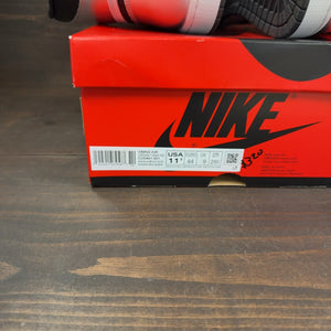 Jordan 1 Retro High Silver Toe (Women's) Size 11.5W (Pre-Owned)