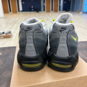Nike Air Max 95 OG Neon (2020) Size 11 (Pre-Owned) - Image 4