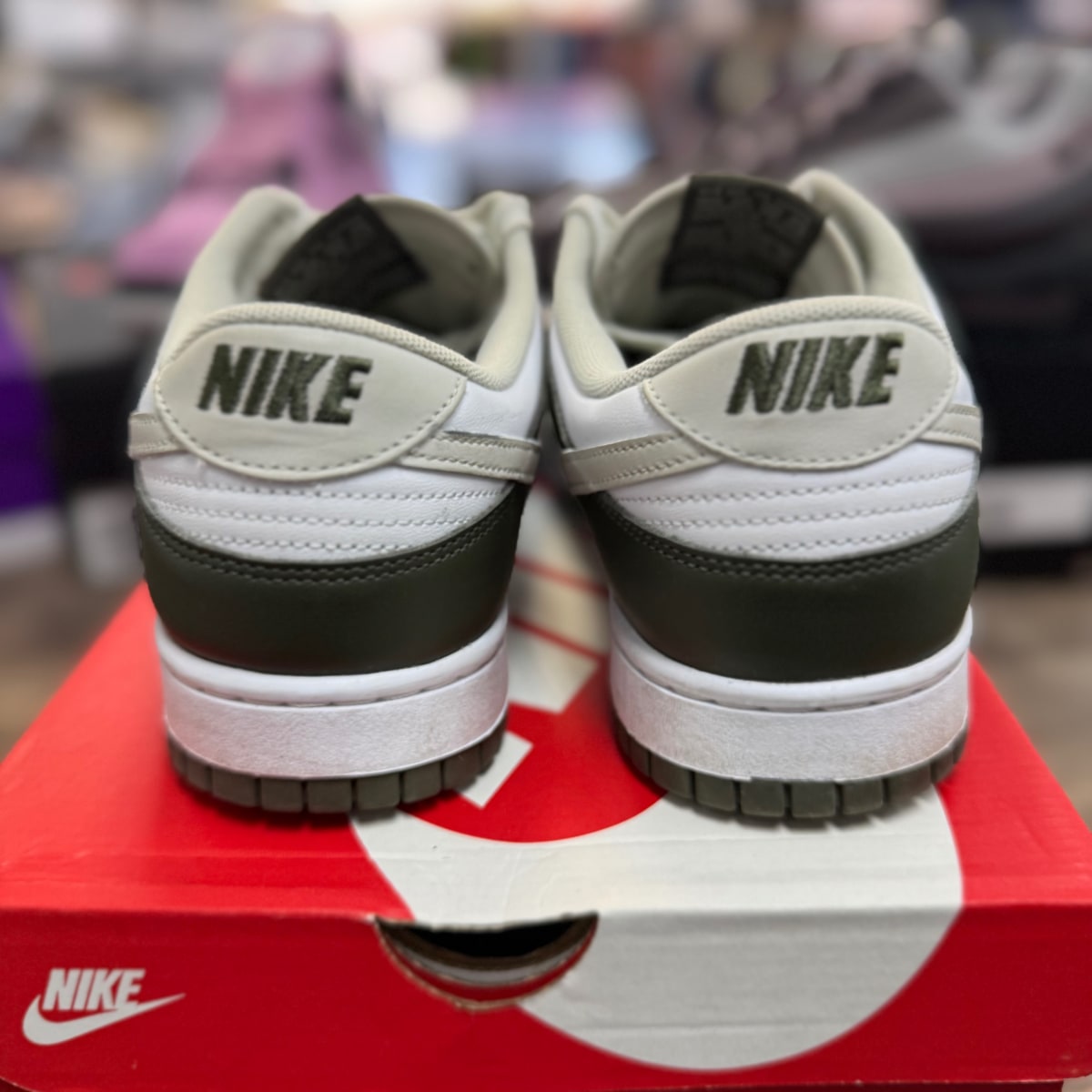 Nike Dunk Low Oil Green Cargo Khaki Size 10.5 (Pre-Owned) - Image 4