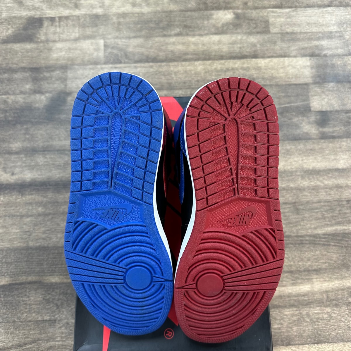 Jordan 1 Retro Top 3 - Image 5