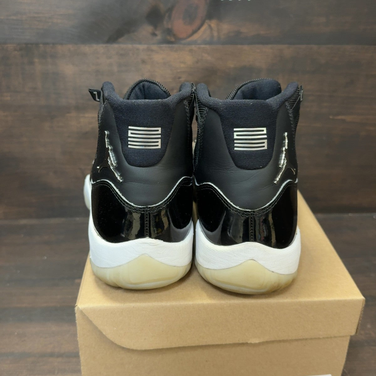 Jordan 11 Retro Jubilee 25th Anniversary Size 10 (Pre-Owned) - Image 5