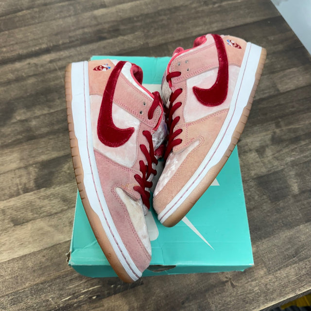 Nike SB Dunk Low StrangeLove Skateboards - Image 1