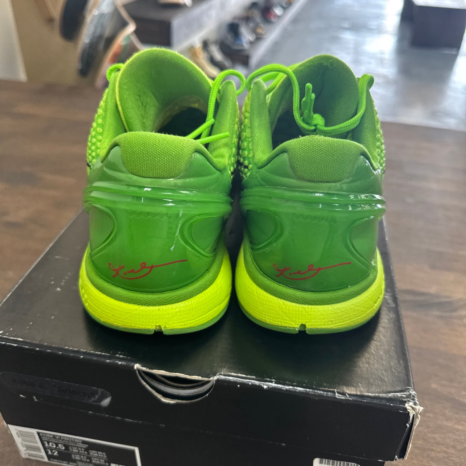 Grinch Kobe 6 (USED)
