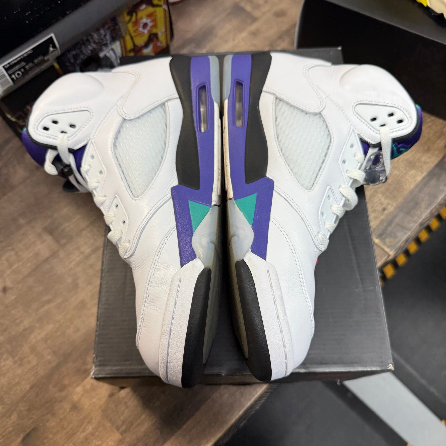 Jordan 5 Retro Grape (2025) (USED)
