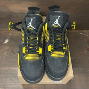 Jordan 4 Retro Thunder (2023) Size 11 (Pre-Owned) - Image 3