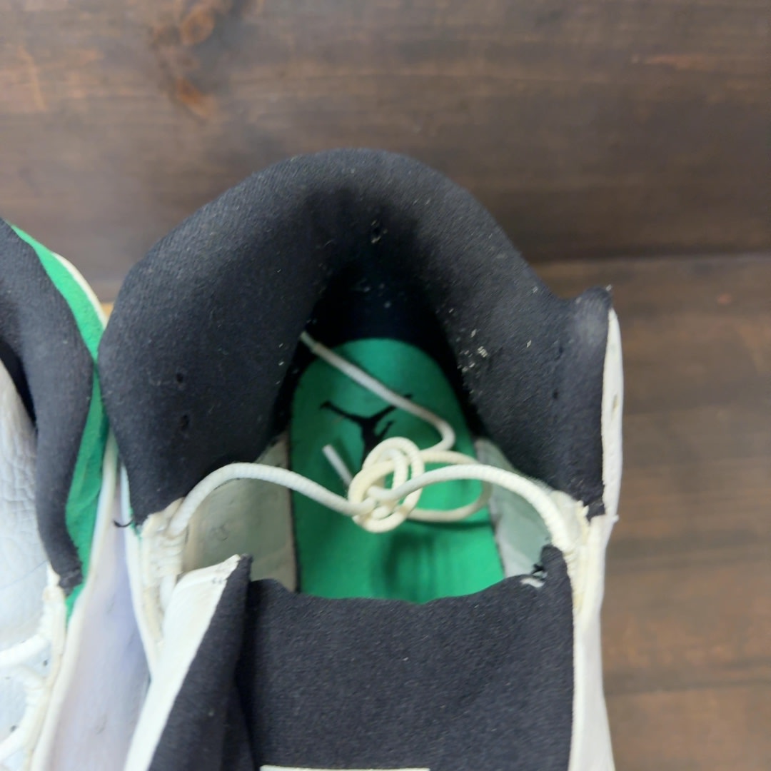 Jordan 13 Retro White Lucky Green Size 12 (Pre-Owned) - Image 4