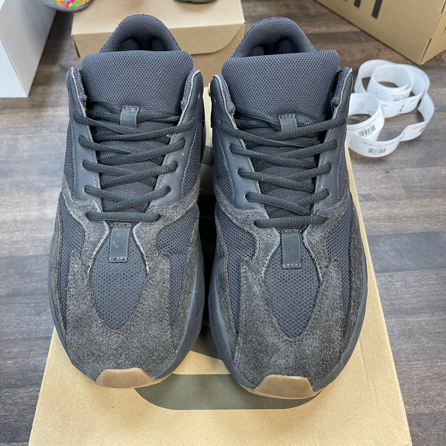 Utility Black Yeezy 700 (USED)