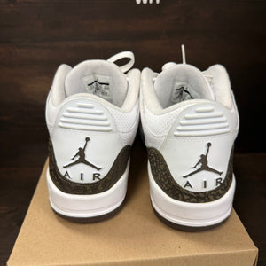 Jordan 3 Retro Mocha (2018) Size 9.5 (Pre-Owned) - Image 4