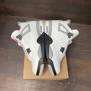 Jordan 4 Retro White Cement (2025) Size 10 (Pre-Owned) - sole