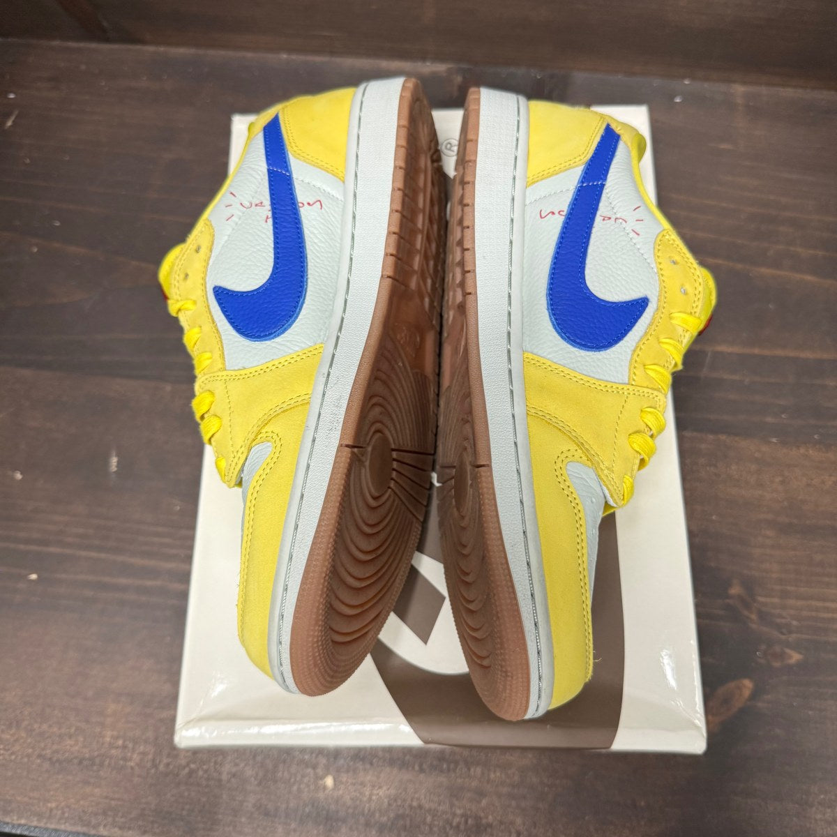 Jordan 1 Retro Low OG SP Travis Scott Canary (Women's) - Image 11