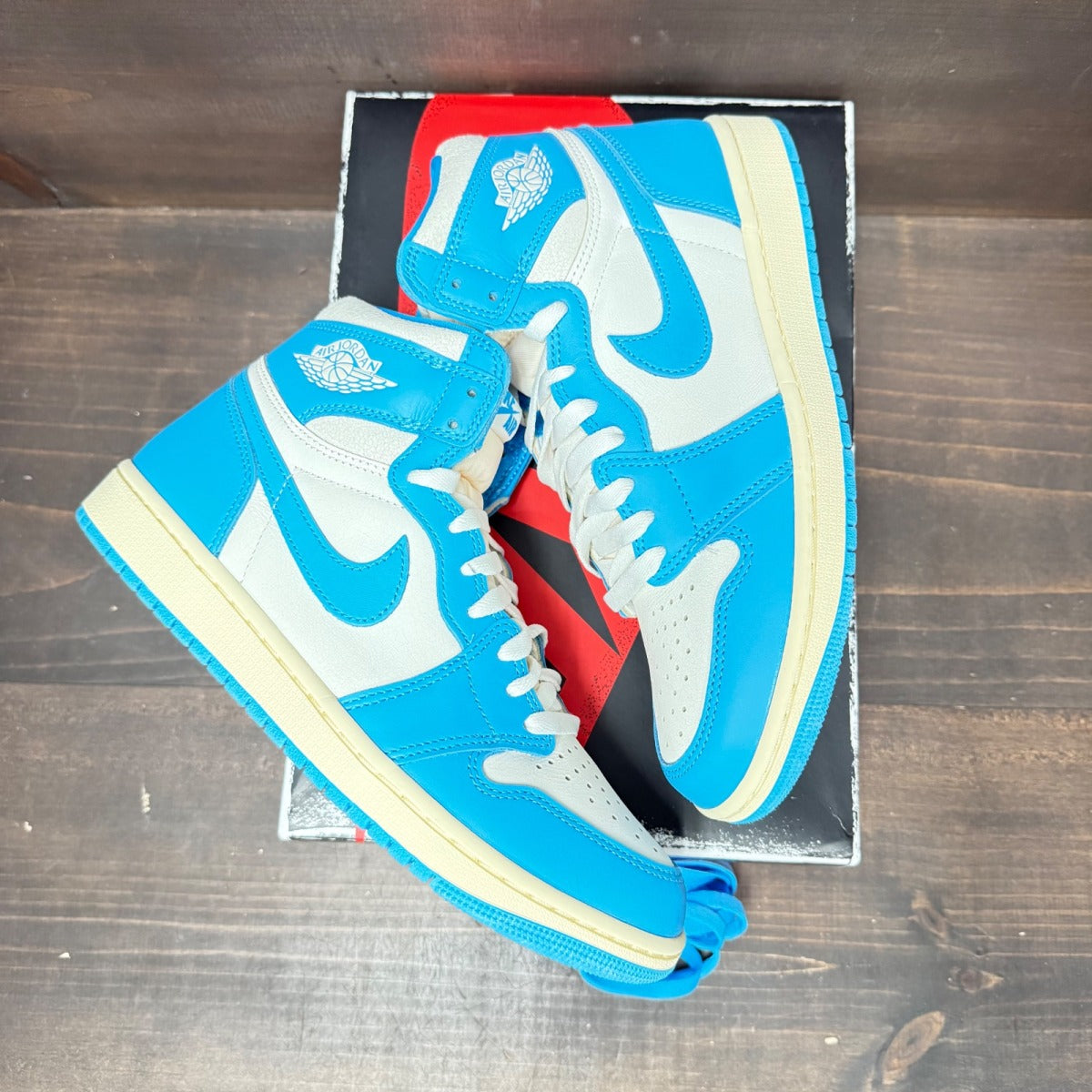 Jordan 1 Retro High OG UNC Reimagined - Image 4