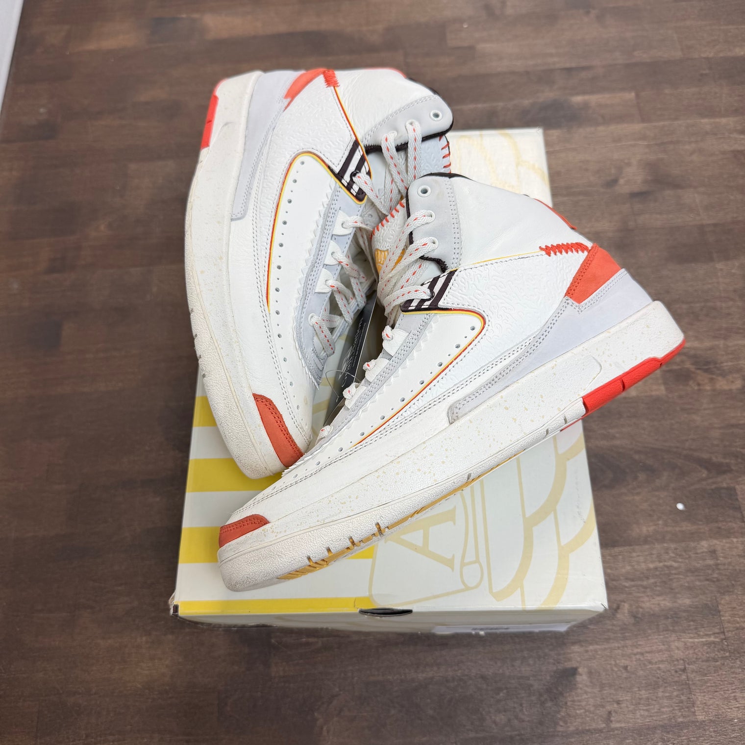 Maison Chateau Rouge Jordan 2 Retro SP (USED)