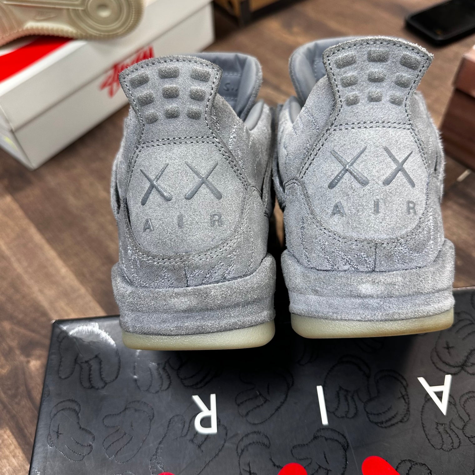 Kaws Jordan 4 Retro (USED)