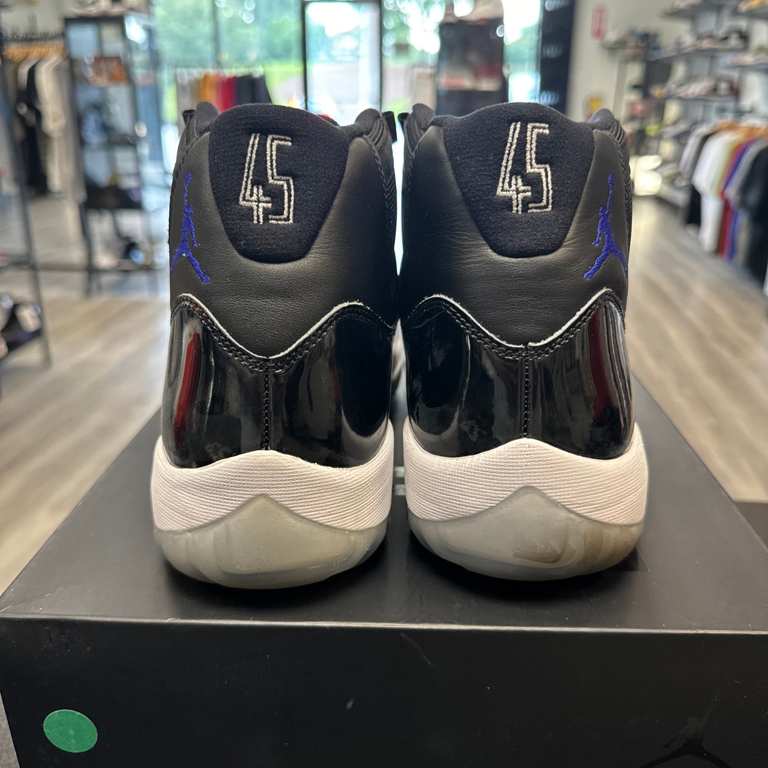 Space Jam Jordan 11 (USED)