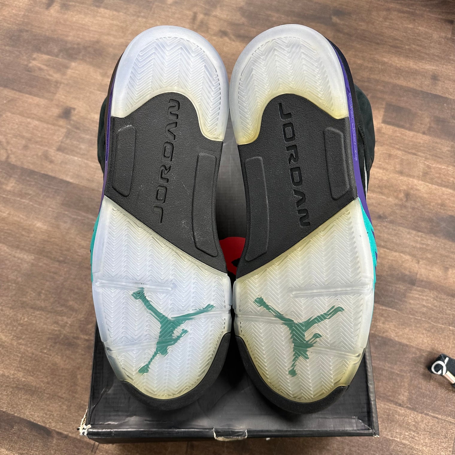 Black Grape Jordan 5 Retro (2013)