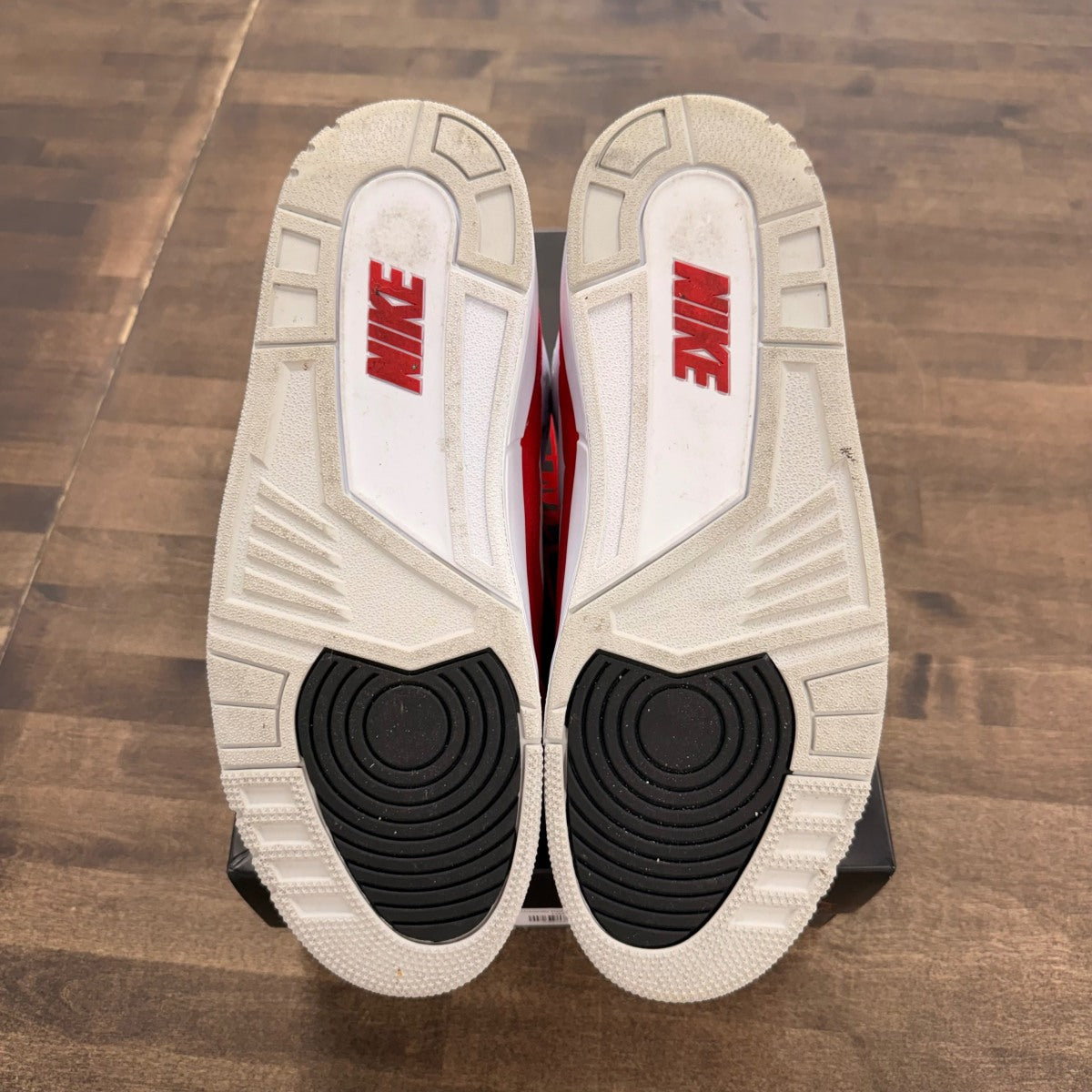 Jordan 3 Retro Tinker White University Red - Image 5
