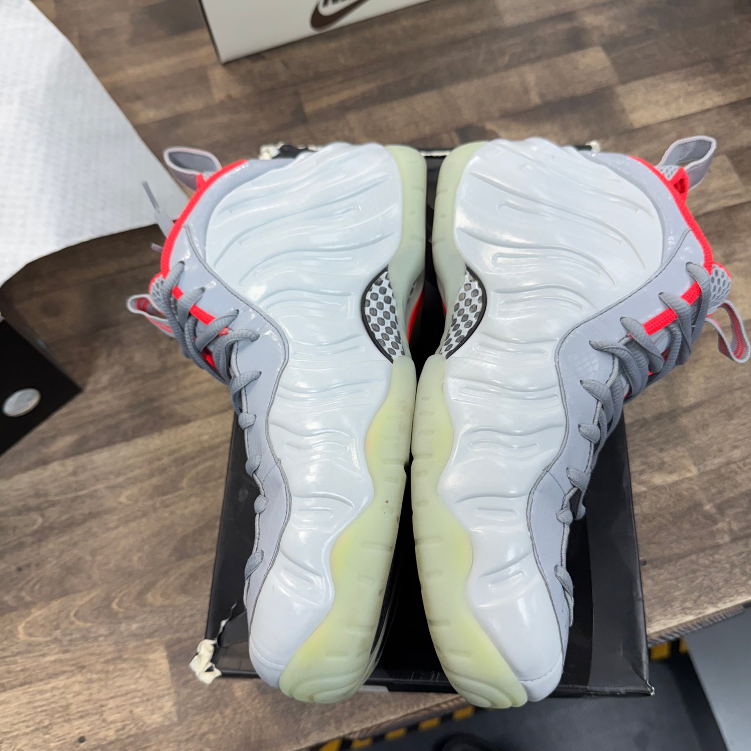 Pure Platinum Nike Air Foamposite Pro (USED)