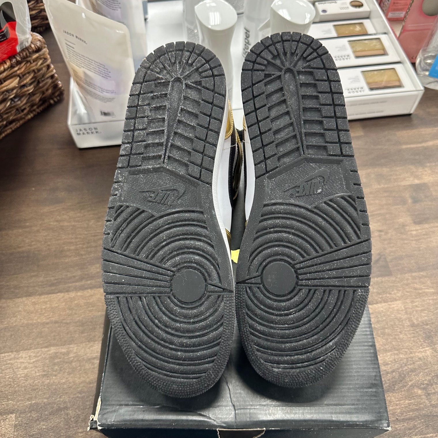 Patent Gold Jordan 1 Mid (USED)