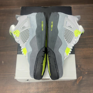 Jordan 4 Retro SE 95 Neon - Image 4