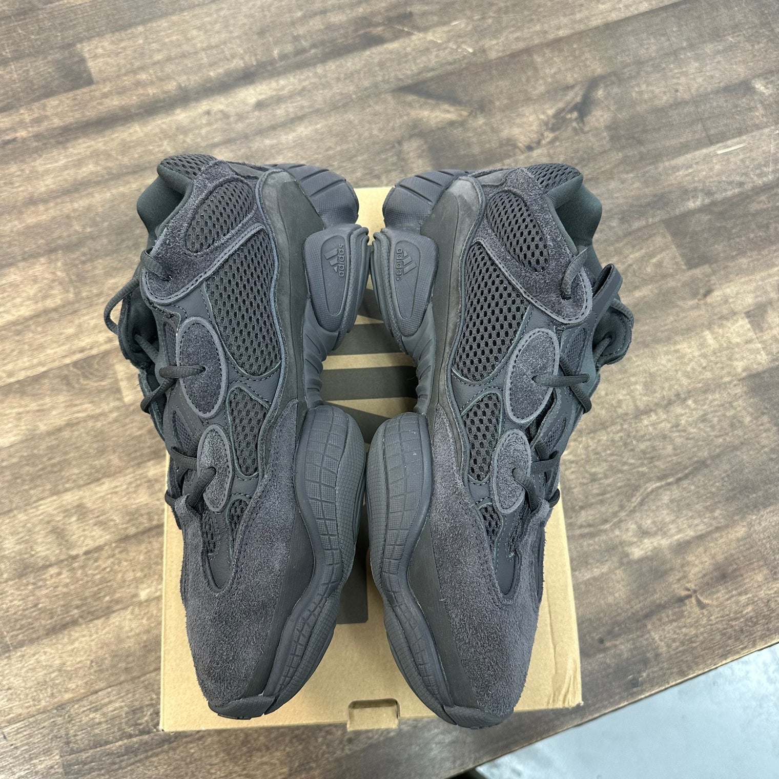 Utility Black Yeezy 500 (USED)