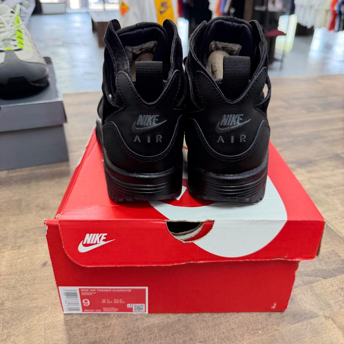 Nike Air Trainer Huarache Triple Black - Image 3