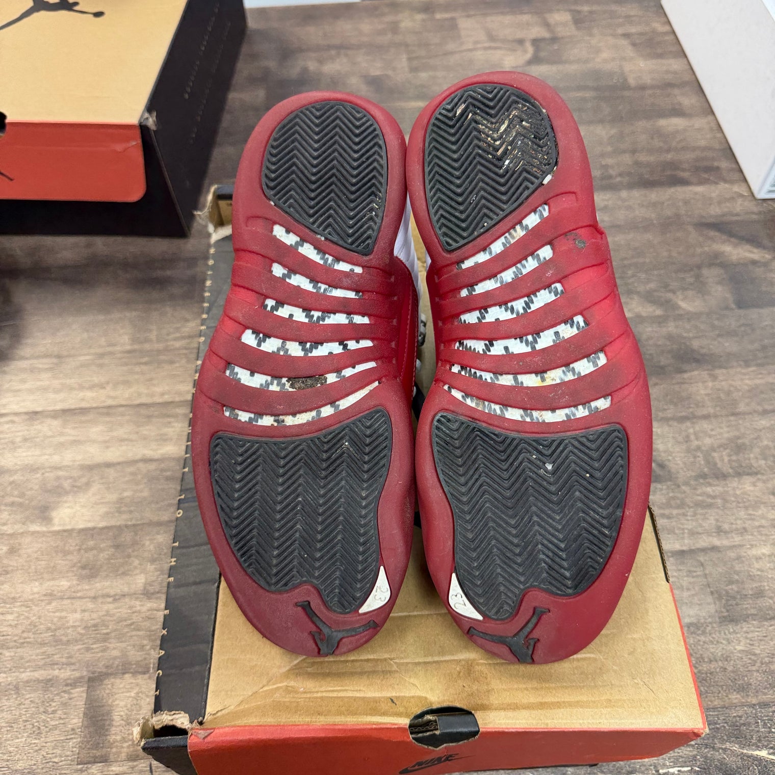Cherry Jordan 12 (2023) (USED)
