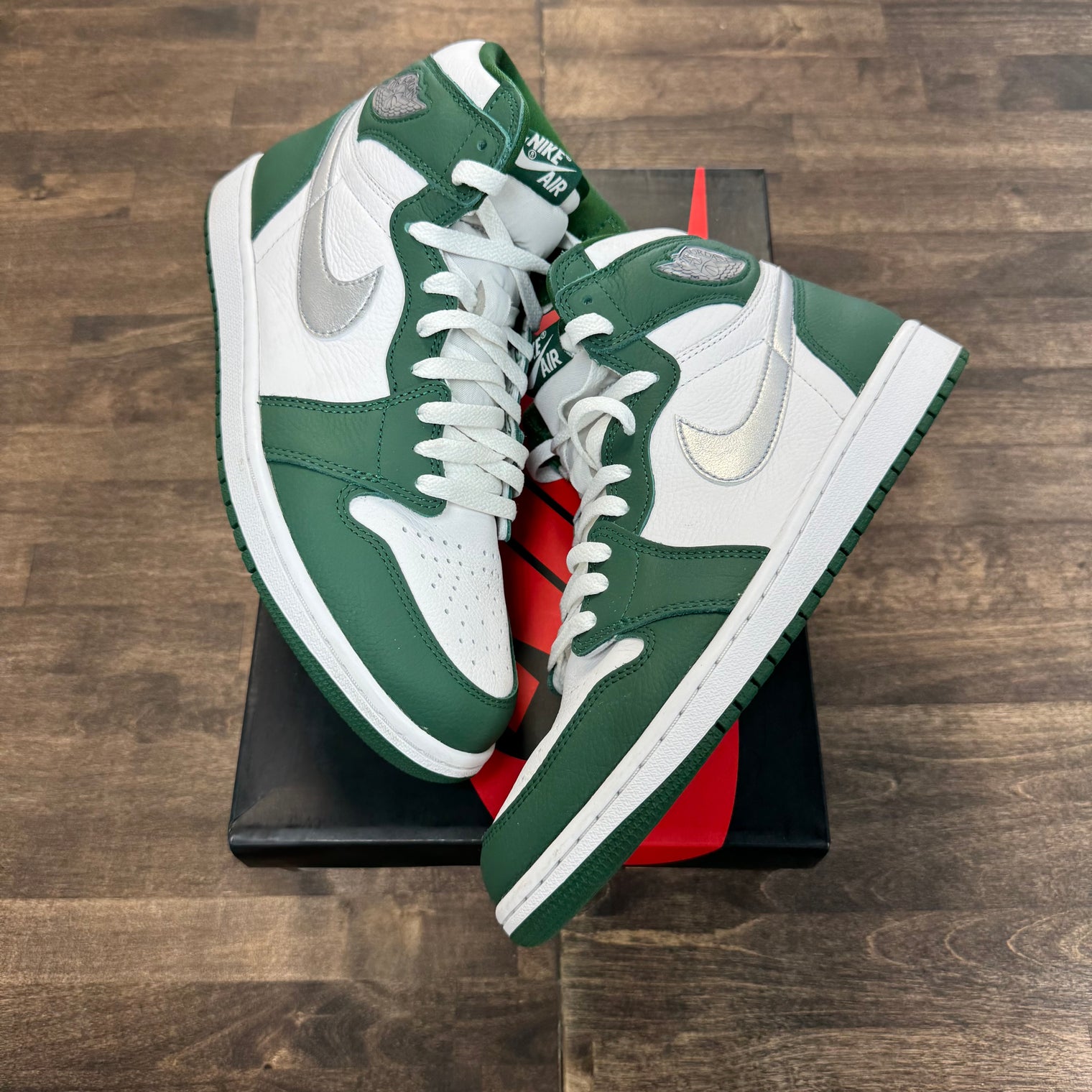 Gorge Green Jordan 1 High (USED)