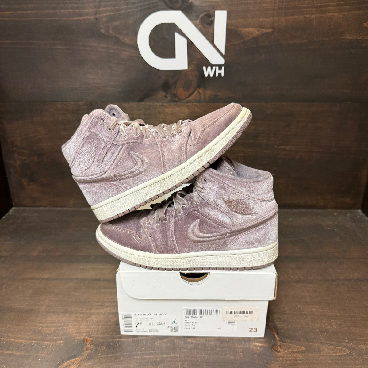 Air Jordan 1 Mid SE Purple Velvet (Women's) - Image 1