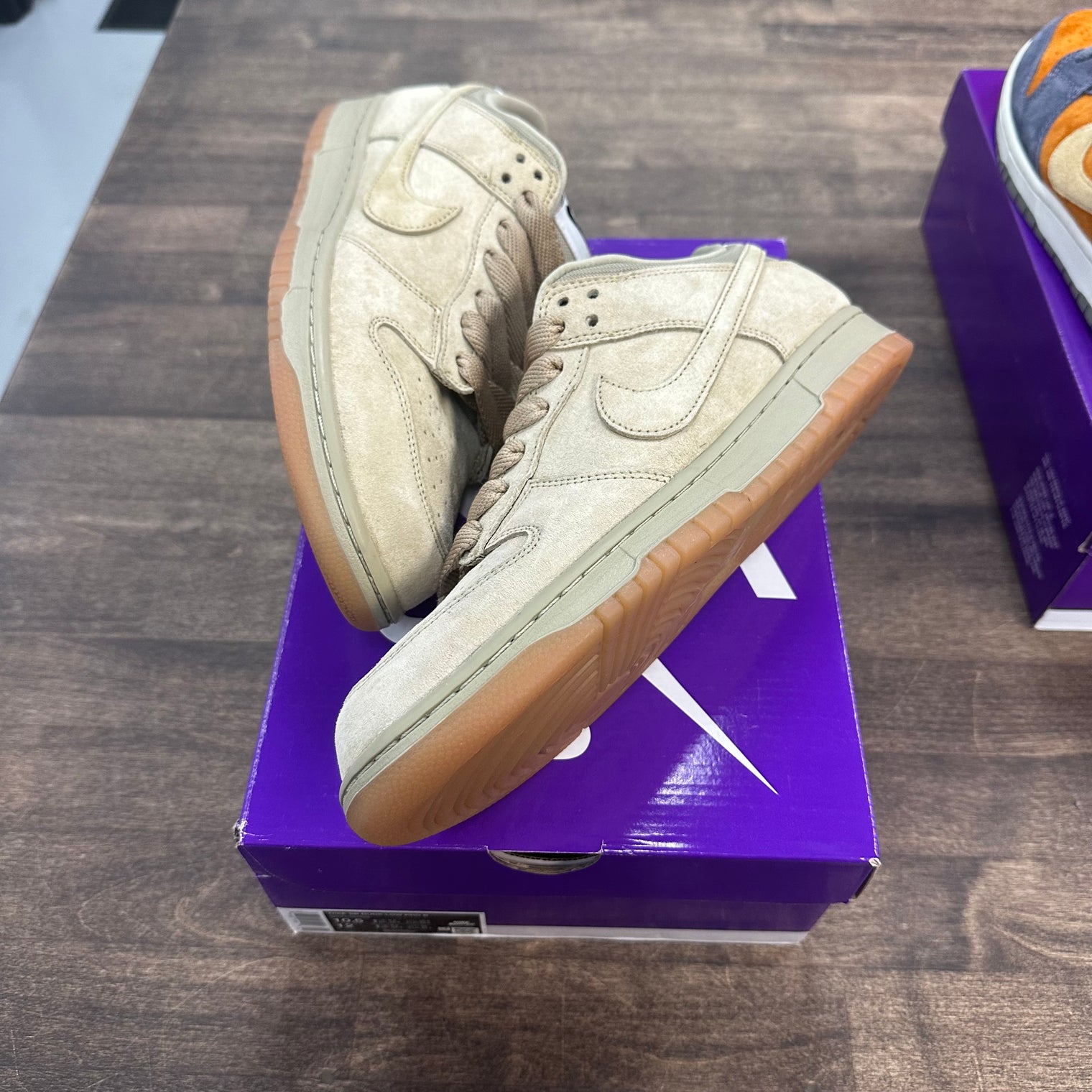 Parachute Beige SB Dunk Low Pro (USED)