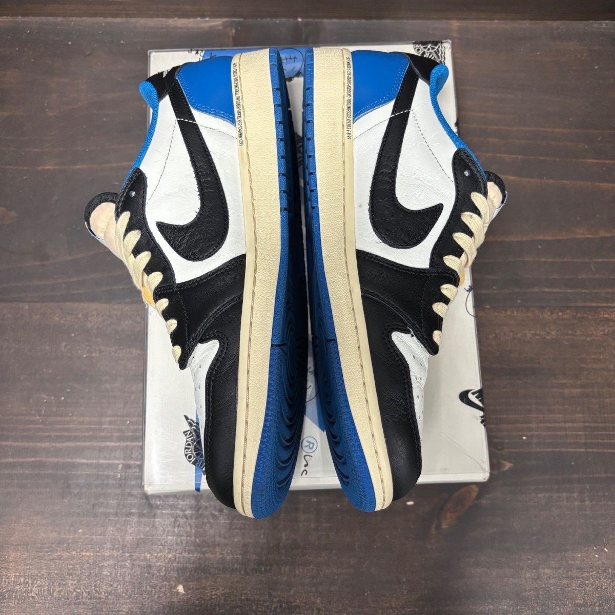 Jordan 1 Retro Low OG SP Fragment x Travis Scott - Image 4