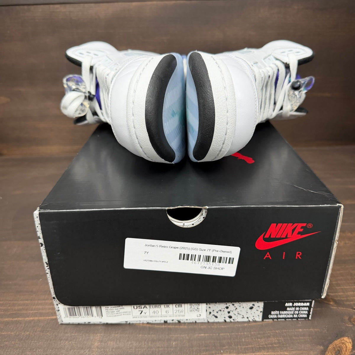 Jordan 5 Retro Grape (2025) (GS) Size 7Y (Pre-Owned) - Image 7
