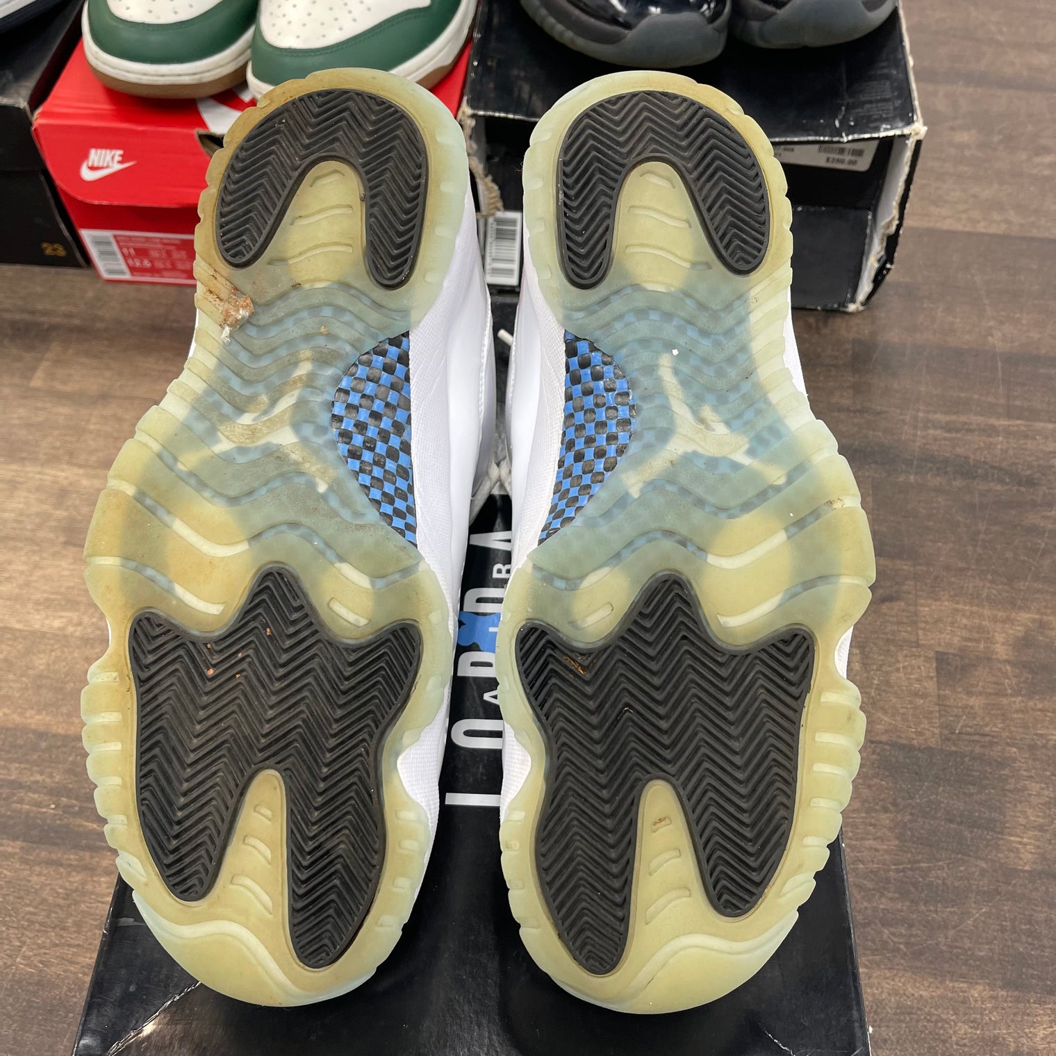 Legend Blue Jordan 11 Low (USED, no insoles)