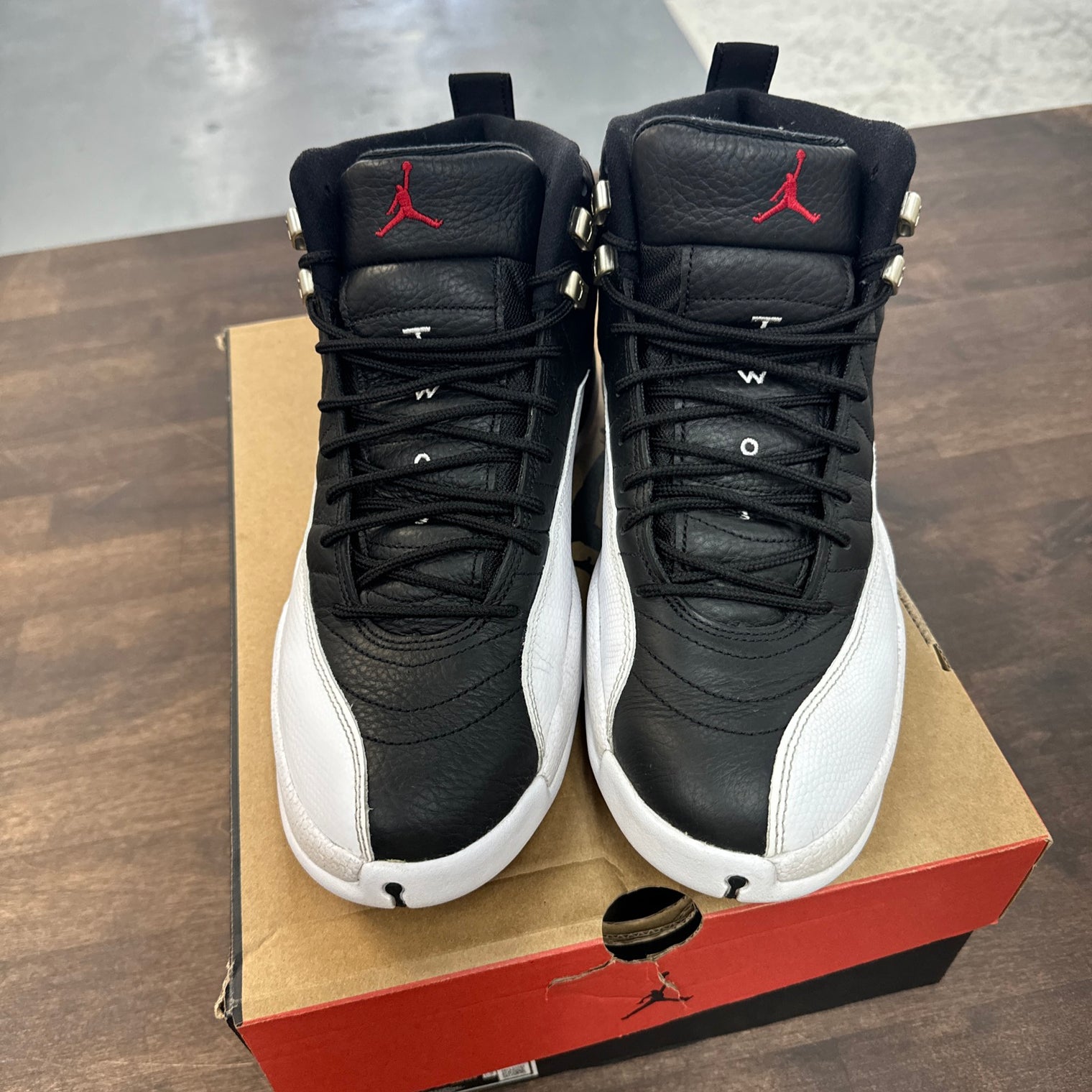 Playoff Jordan 12 (USED)