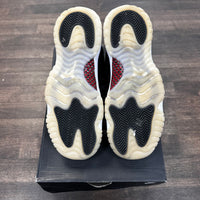 (GS) 72-10 Jordan 11 Low (USED)