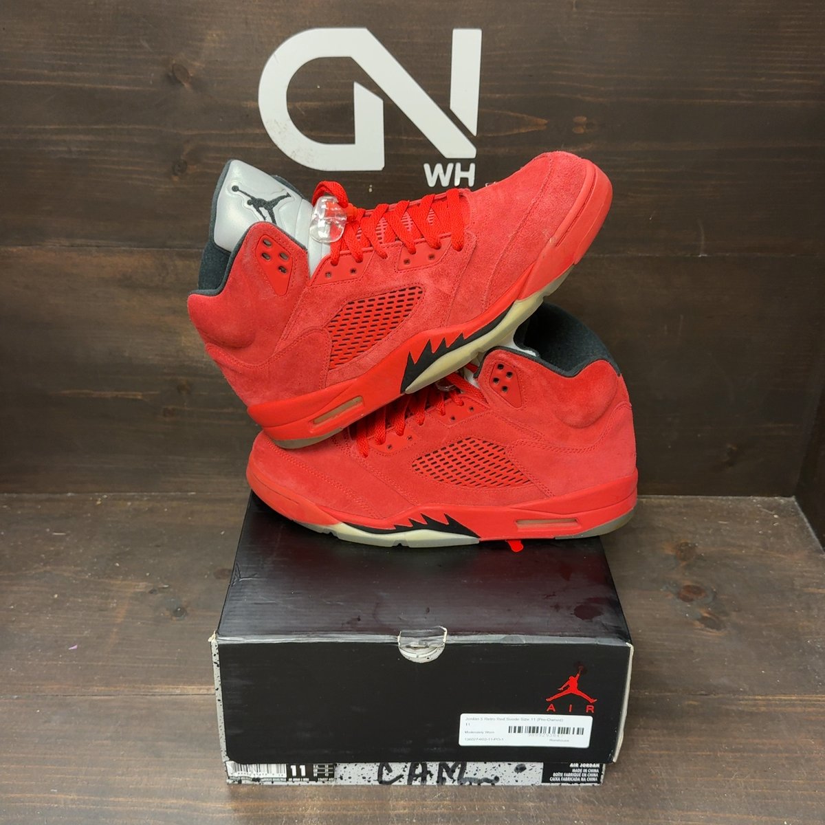 Jordan 5 Retro Red Suede Size 11 (Pre-Owned) - front