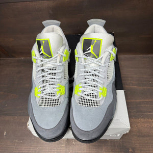 Jordan 4 Retro SE 95 Neon Size 10 (Pre-Owned)