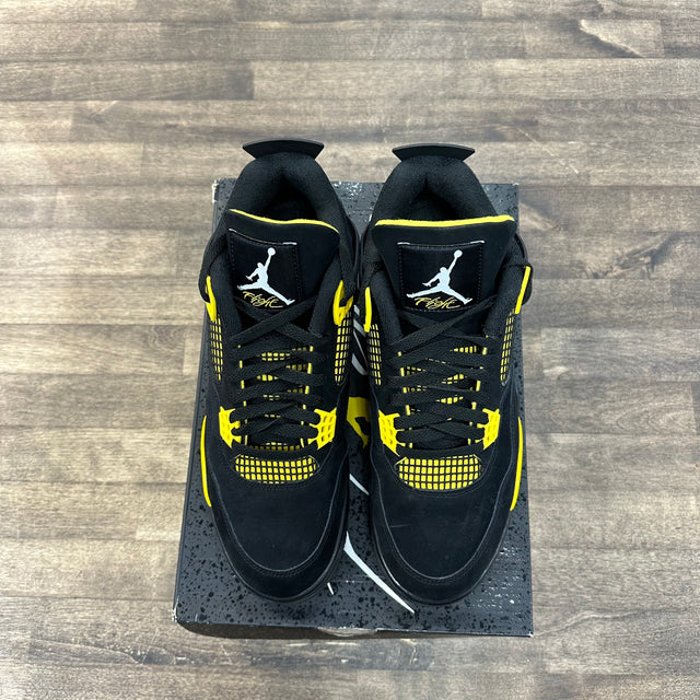 Jordan 4 Retro Thunder (2023) (US 11) (USED)