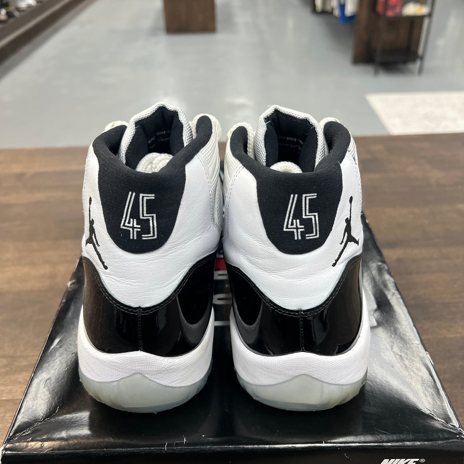 Concord Jordan 11 (USED)