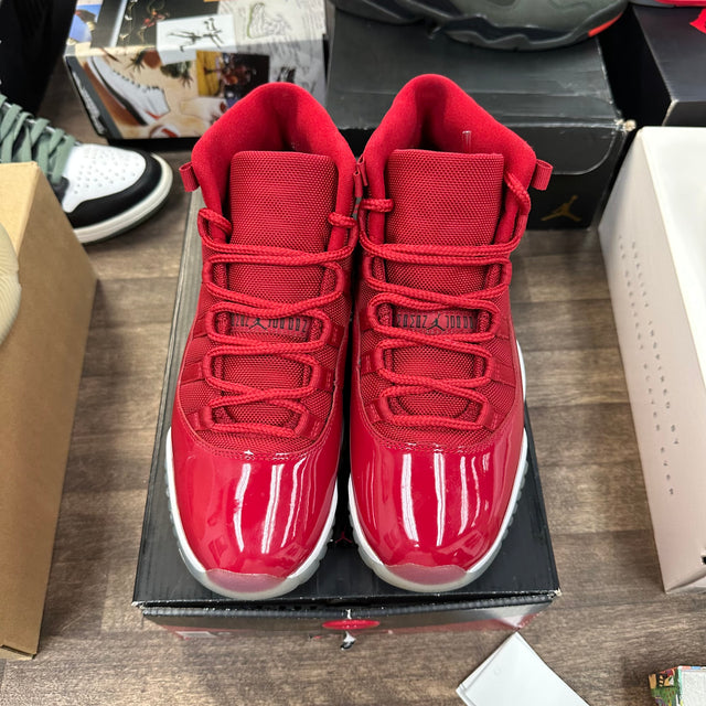 Win like 96 Jordan 11 (USED)