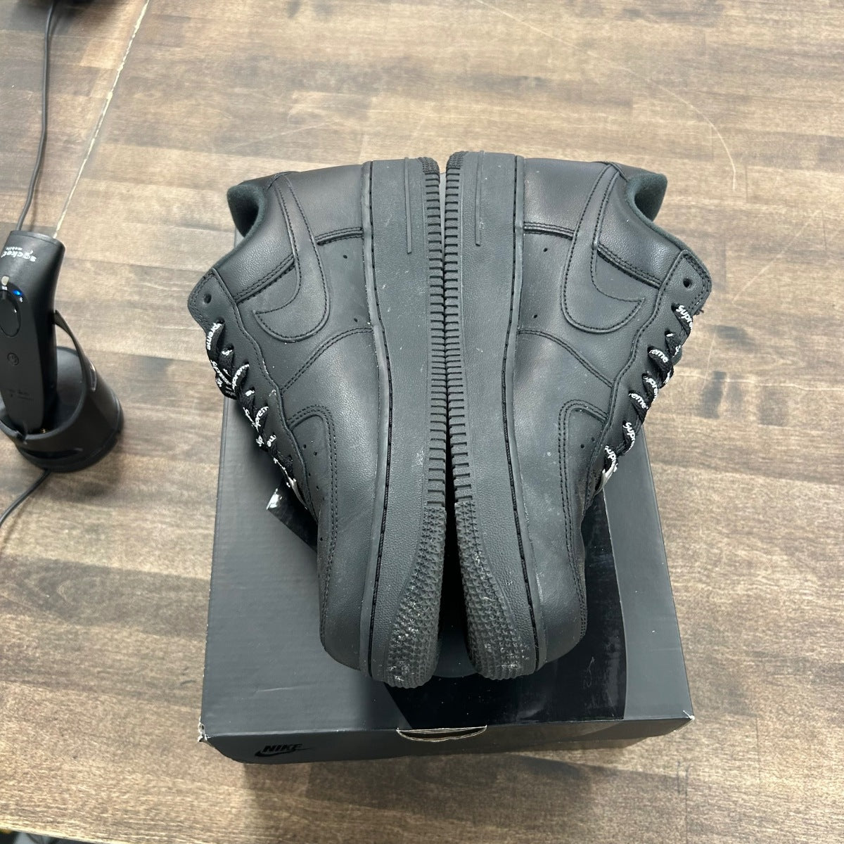 Nike Air Force 1 Low Supreme Black - Image 4