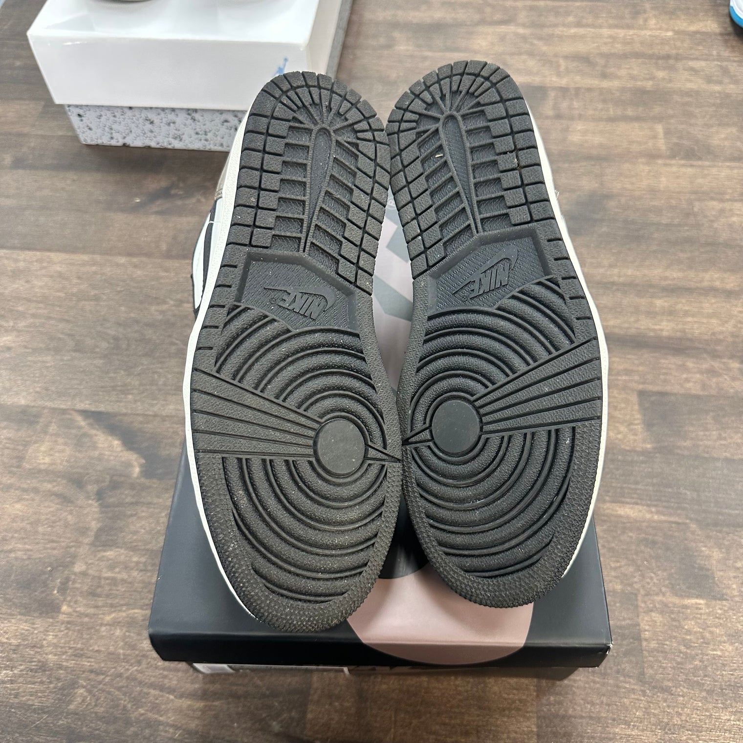 Mocha Jordan 1 Low OG (USED)