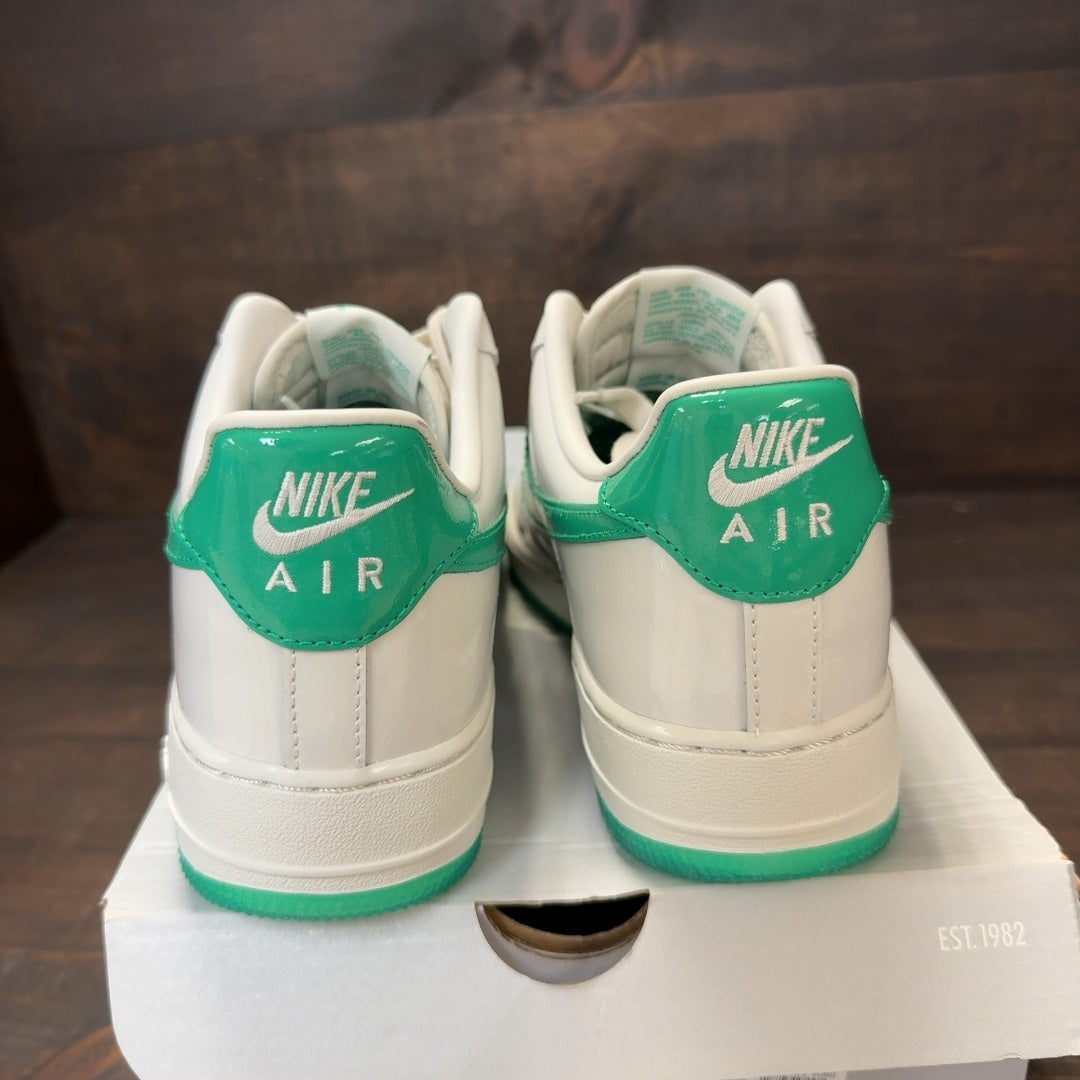 Nike Air Force 1 Low '07 Patent Platinum Tint Stadium Green Size 9.5 (Pre-Owned) - Image 4