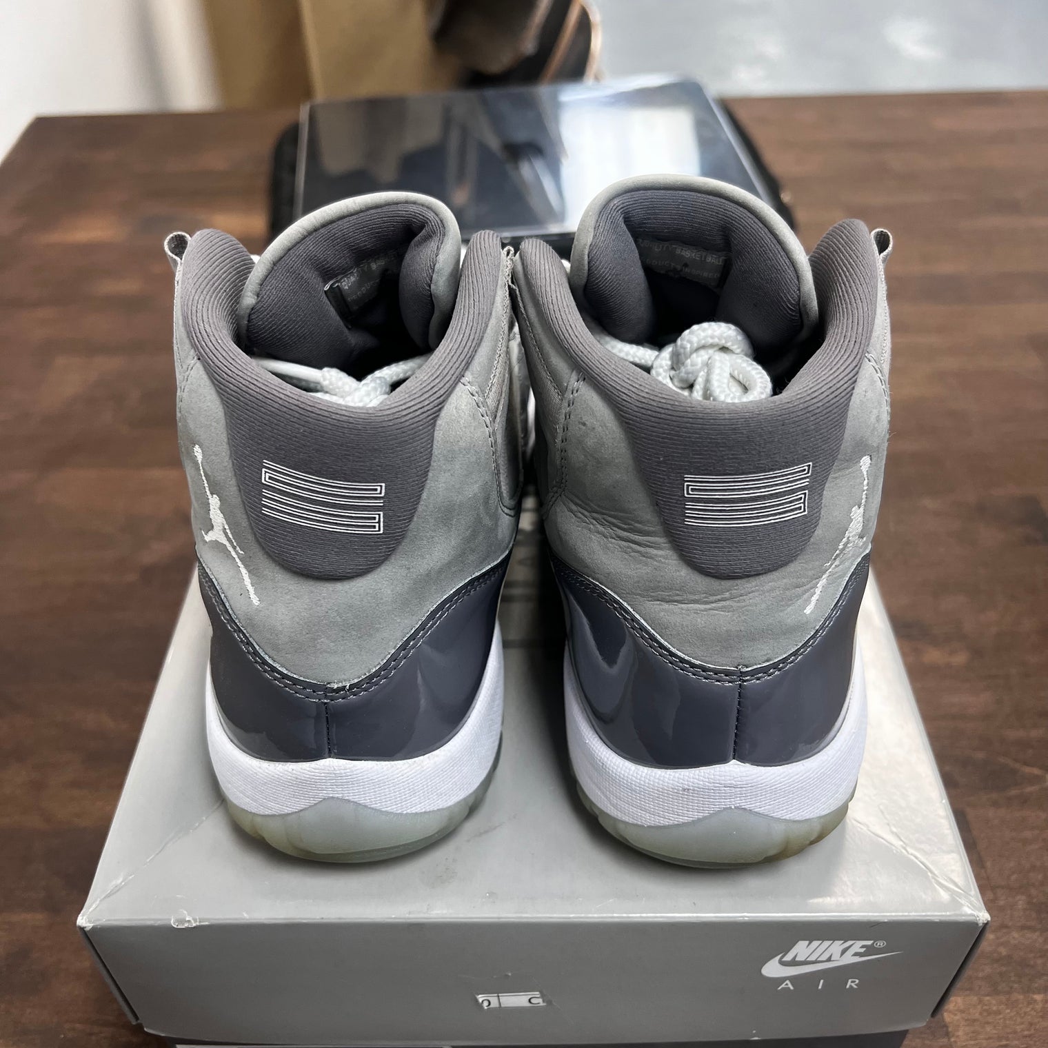 Cool Grey Jordan 11 (USED)