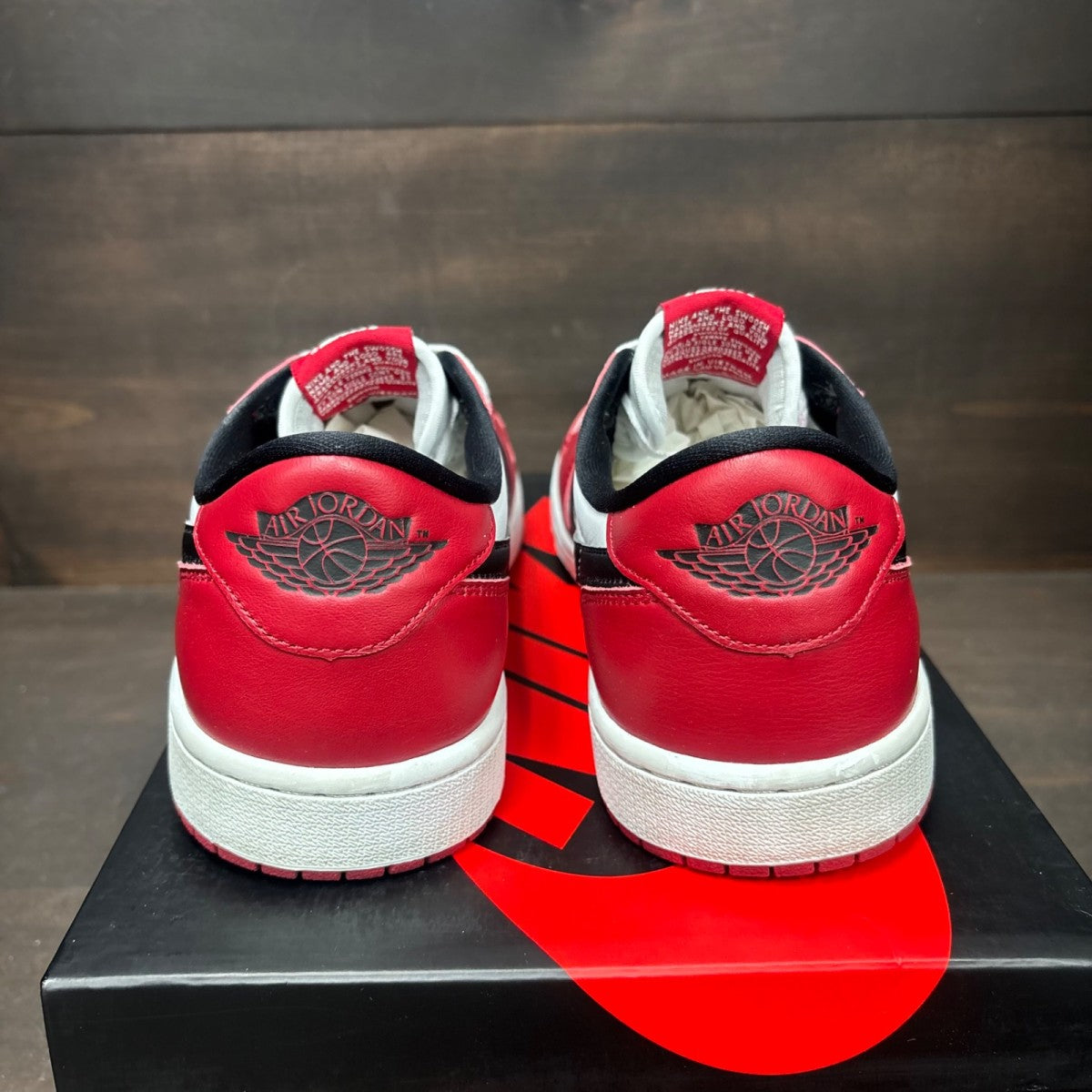 Jordan 1 Retro Low OG Chicago (2025) Size 10.5 (Pre-Owned) - Image 5